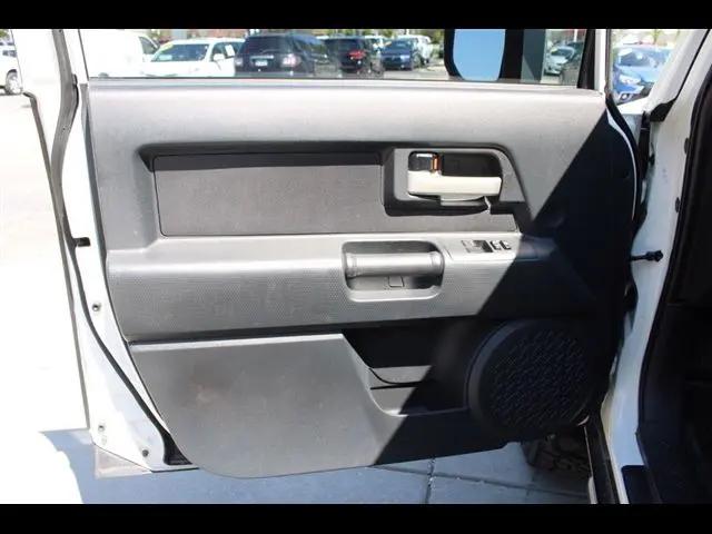 2014 Toyota FJ Cruiser Base