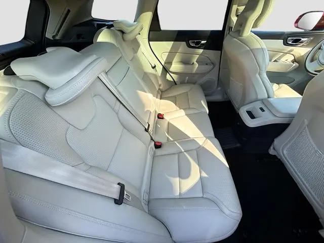 2018 Volvo XC60 T8 Inscription