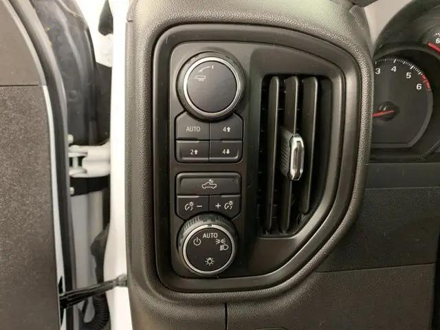 2025 Chevrolet Silverado 1500 4WD Crew Cab Short Bed Custom Trail Boss