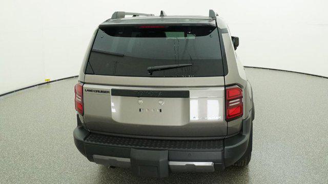 2026 Toyota Land Cruiser Unknown