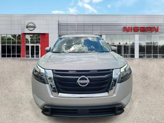 2025 Nissan Pathfinder SV FWD