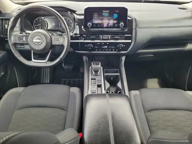 2025 Nissan Pathfinder SV FWD