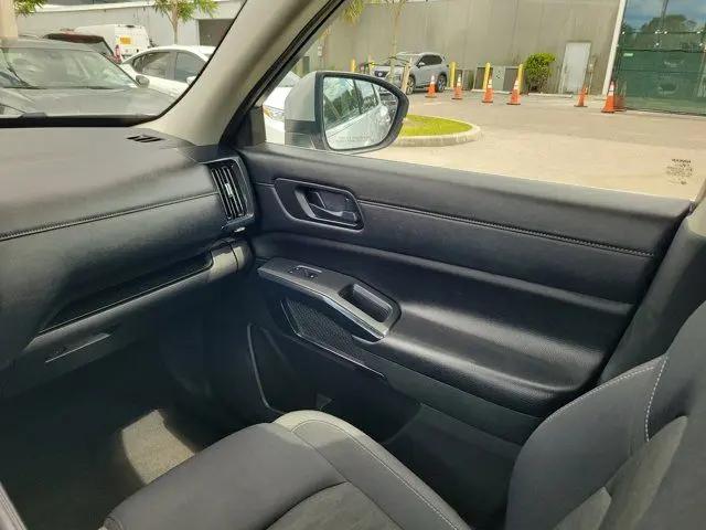 2025 Nissan Pathfinder SV FWD
