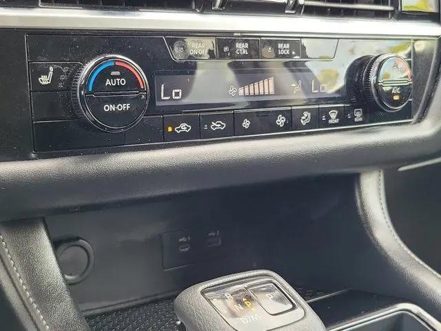 2025 Nissan Pathfinder SV FWD