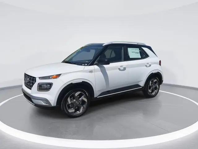 2026 Hyundai Venue SEL w/Two-Tone Roof