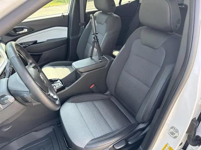 2024 Chevrolet Trax FWD LT