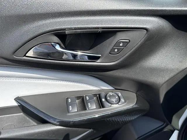 2024 Chevrolet Trax FWD LT