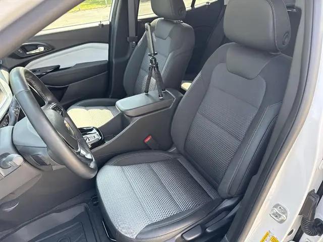 2024 Chevrolet Trax FWD LT