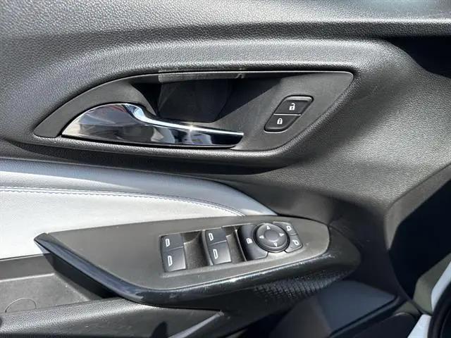 2024 Chevrolet Trax FWD LT