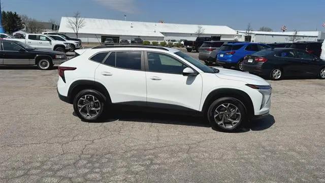 2024 Chevrolet Trax FWD LT
