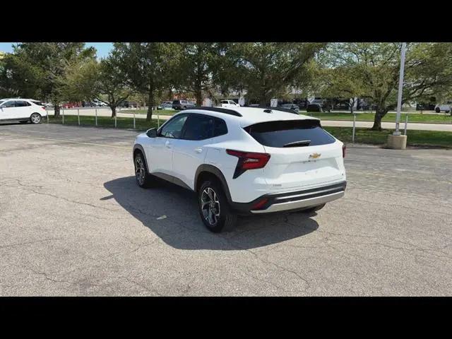 2024 Chevrolet Trax FWD LT