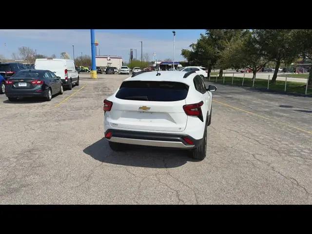 2024 Chevrolet Trax FWD LT