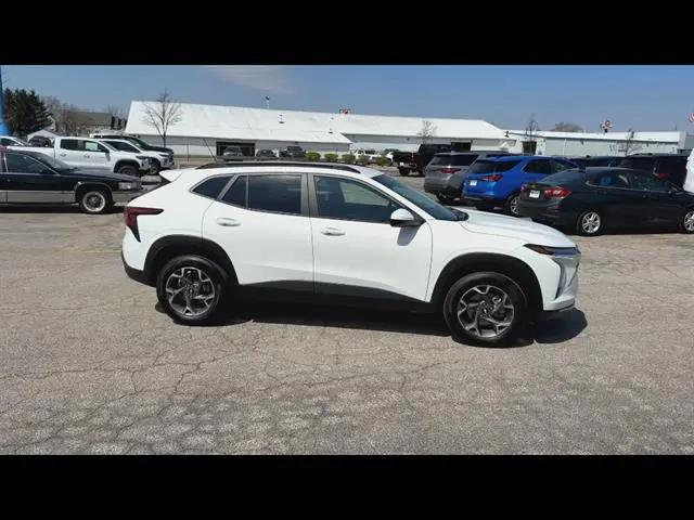 2024 Chevrolet Trax FWD LT