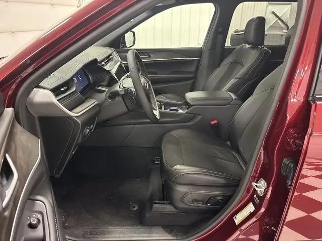 2026 Jeep Grand Cherokee L Altitude 4x4