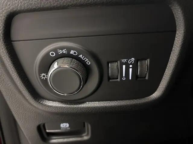 2026 Jeep Grand Cherokee L Altitude 4x4