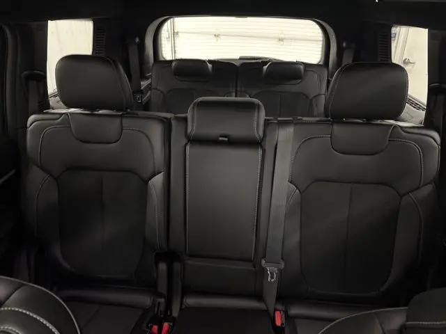 2026 Jeep Grand Cherokee L Altitude 4x4