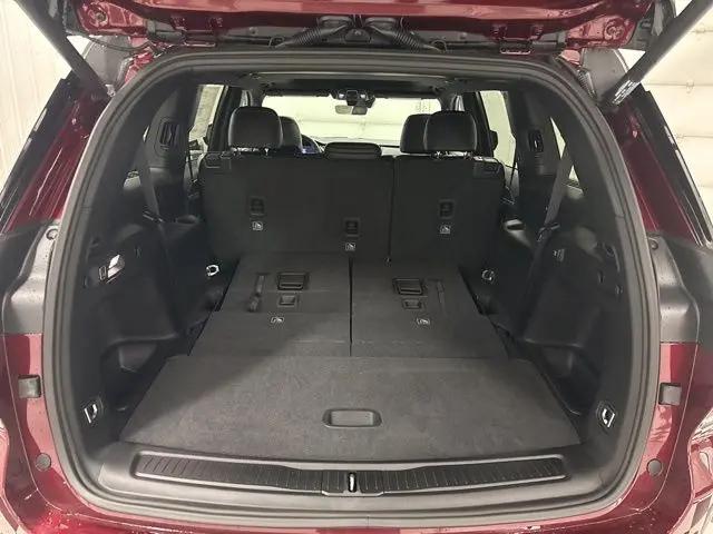 2026 Jeep Grand Cherokee L Altitude 4x4