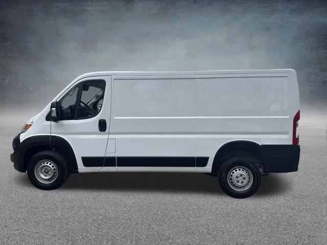 2025 Ram ProMaster 2500 Cargo Van Tradesman Low Roof 136" WB w/Pass Seat