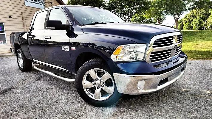 2017 Ram 1500 Big Horn Crew Cab 4x4 6'4" Box