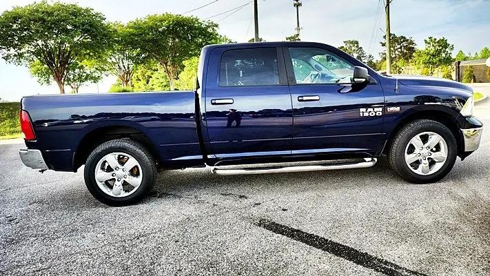 2017 Ram 1500 Big Horn Crew Cab 4x4 6'4" Box