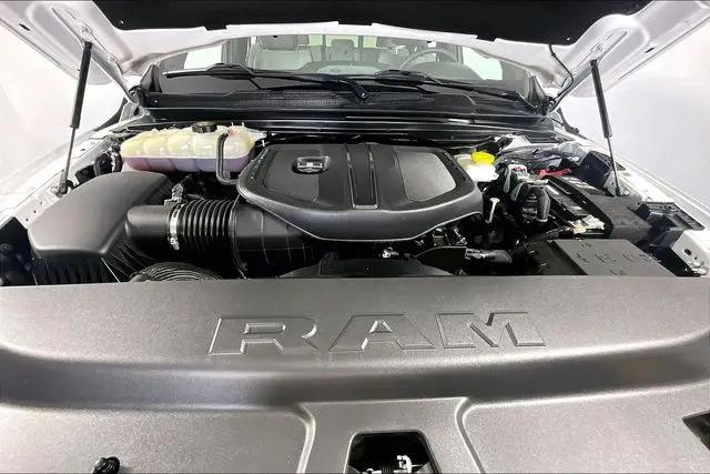 2025 Ram 1500 Lone Star Crew Cab 4x4 57 Box