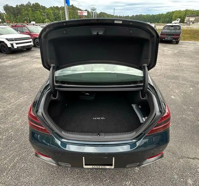 2025 Genesis G70 2.5T RWD
