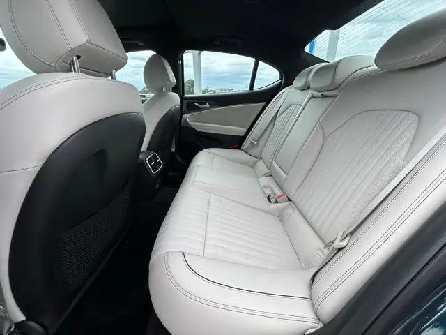2025 Genesis G70 2.5T RWD