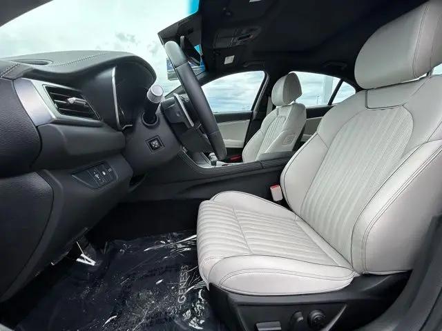 2025 Genesis G70 2.5T RWD