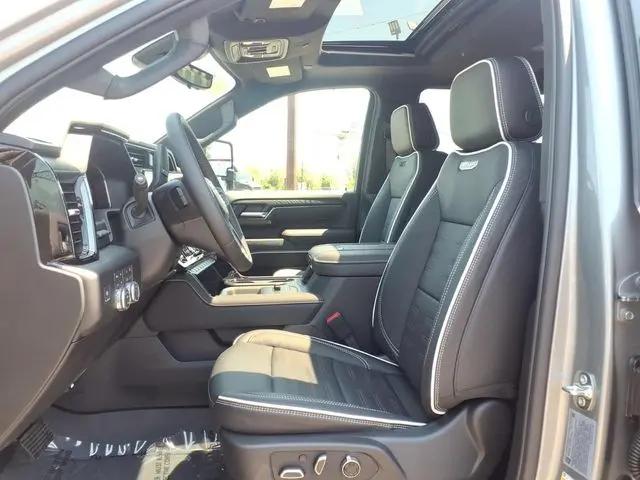 2026 GMC Sierra 2500HD Crew Cab, Standard Bed, AT4X, 4WD