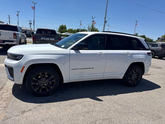 2026 Jeep Grand Cherokee Limited Reserve