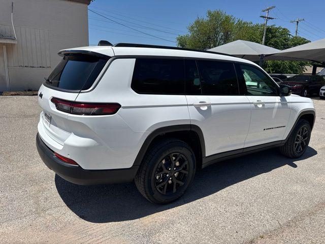 2026 Jeep Grand Cherokee L Altitude 4x4
