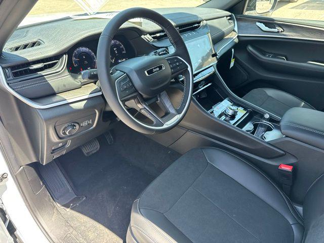 2026 Jeep Grand Cherokee L Altitude 4x4