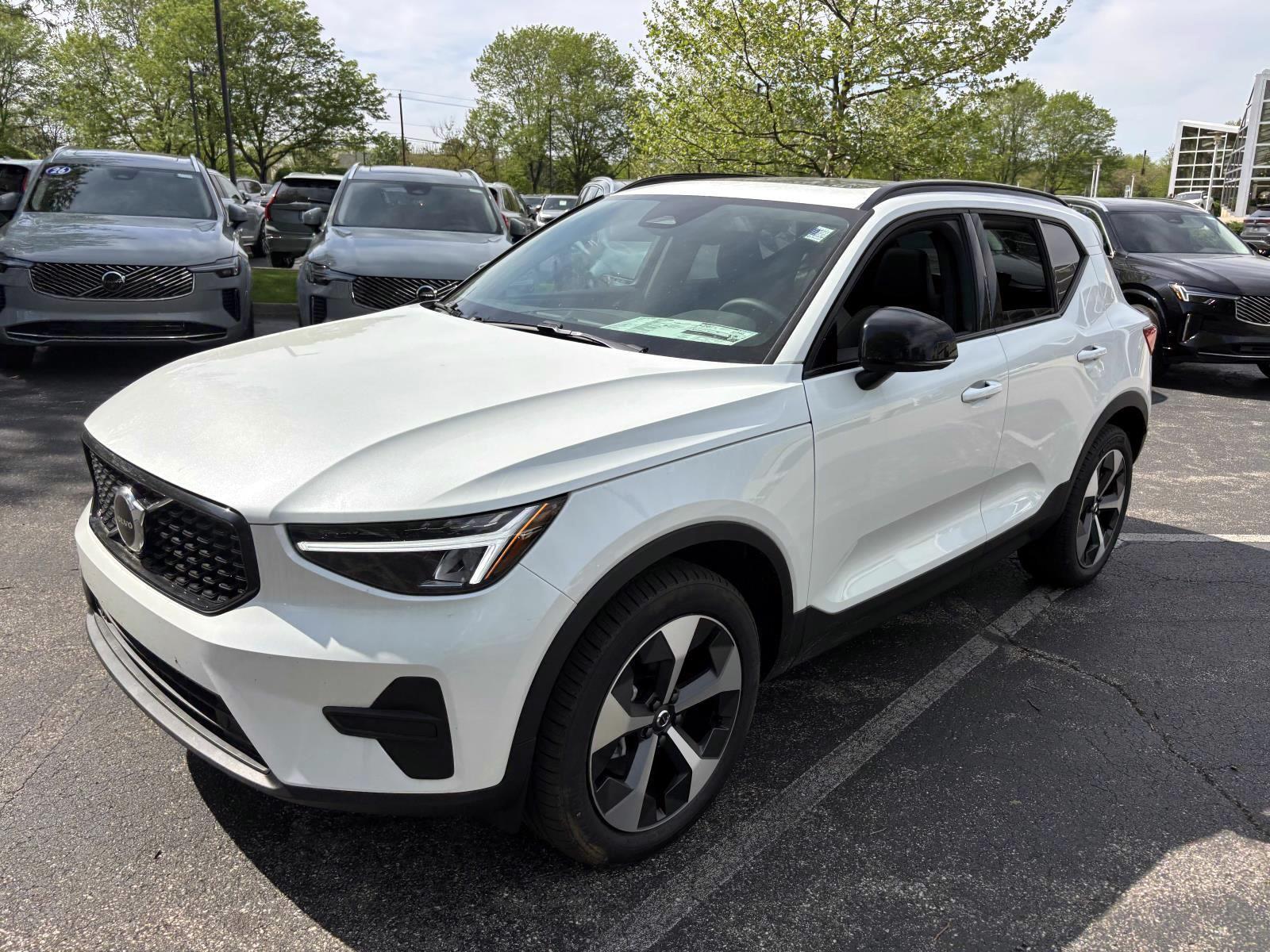 /2026 Volvo XC40