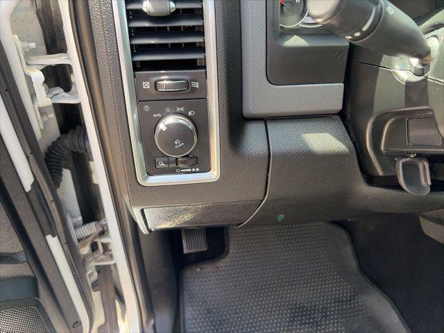 2019 Ram 1500 Classic Big Horn Crew Cab 4x4 5'7" Box