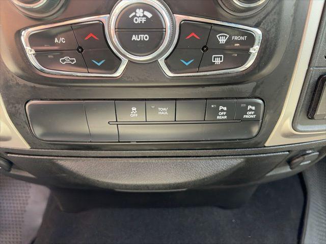 2019 Ram 1500 Classic Big Horn Crew Cab 4x4 5'7" Box