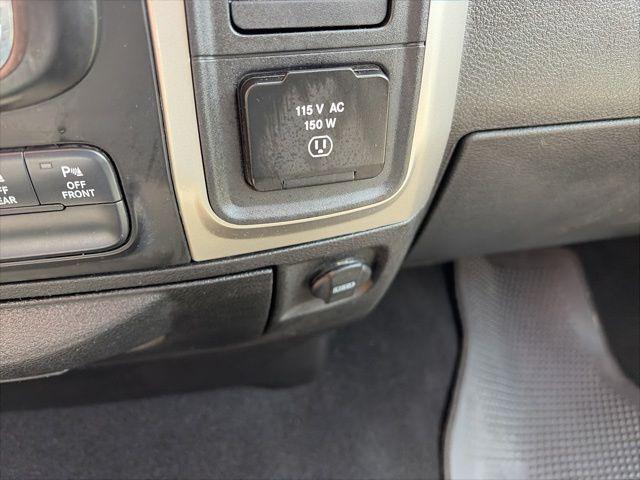 2019 Ram 1500 Classic Big Horn Crew Cab 4x4 5'7" Box