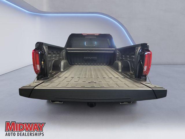 2026 GMC Sierra 1500 Crew Cab, Standard Bed, SLT, 4WD
