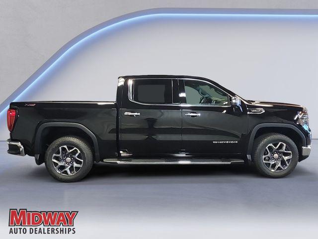 2026 GMC Sierra 1500 Crew Cab, Standard Bed, SLT, 4WD