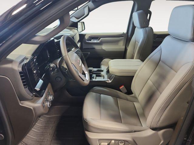 2026 GMC Sierra 1500 Crew Cab, Standard Bed, SLT, 4WD
