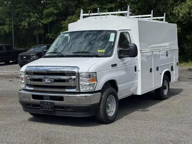 2026 Ford E-350 Cutaway E-Series Cutaway for sale in St. James, NY