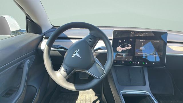 2021 Tesla Model 3 Standard Range Plus Rear-Wheel Drive