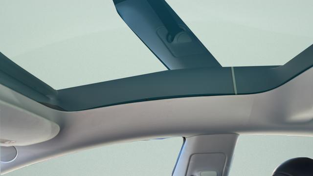 2021 Tesla Model 3 Standard Range Plus Rear-Wheel Drive