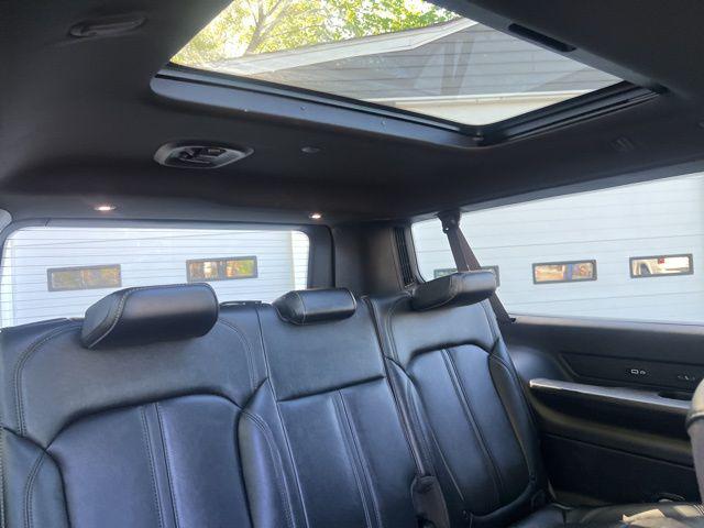 2023 Jeep Wagoneer Series II Carbide 4x4