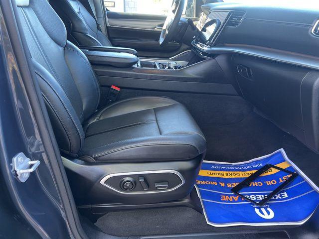 2023 Jeep Wagoneer Series II Carbide 4x4