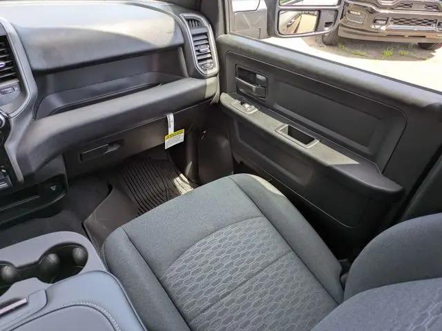 2026 Ram 2500 Black Express Crew Cab 4x4 64 Box