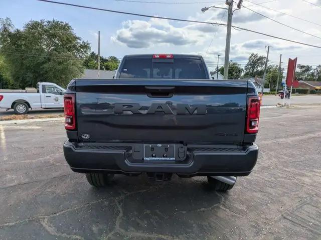 2026 Ram 2500 Black Express Crew Cab 4x4 64 Box