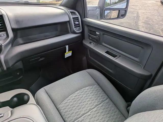 2026 Ram 2500 Black Express Crew Cab 4x4 64 Box