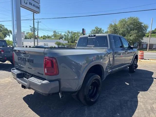 2026 Ram 3500 Limited Crew Cab 4x4 8' Box