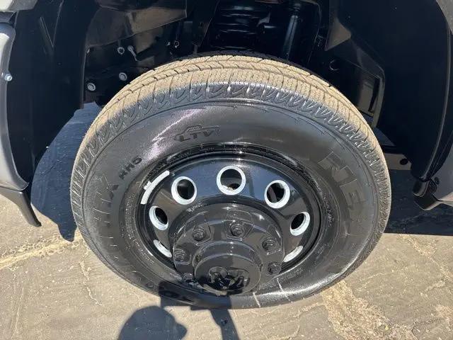 2026 Ram 3500 Limited Crew Cab 4x4 8' Box