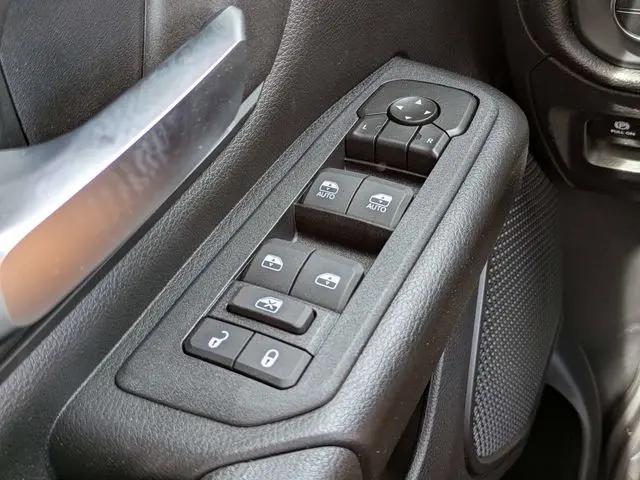 2026 Ram 1500 Warlock Crew Cab 4x4 5'7" Box
